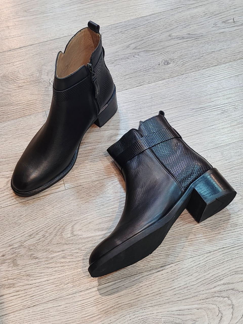 Lady boots