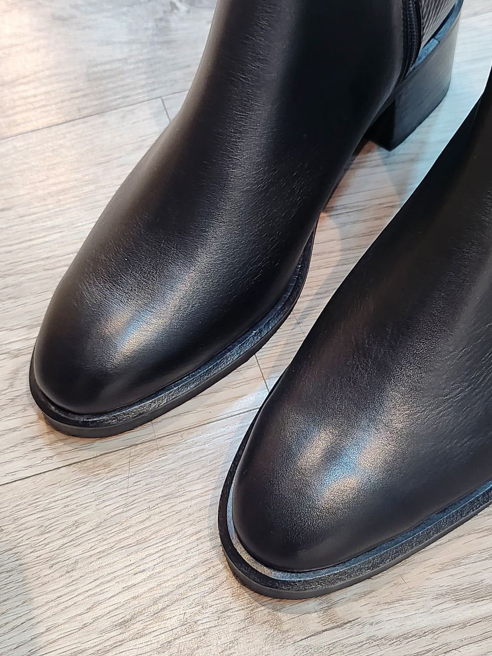 Lady boots