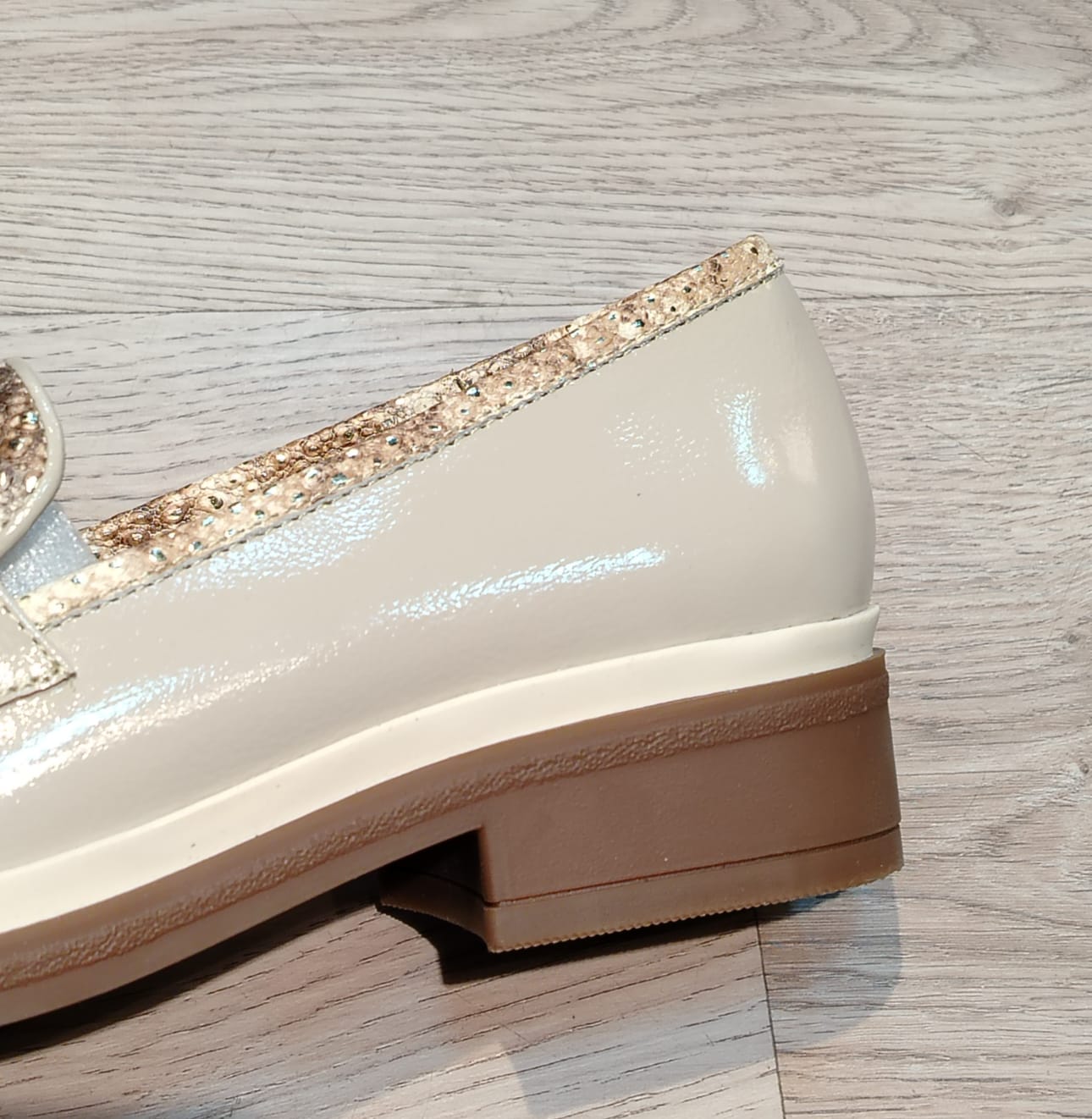 zapato Elvia dama beige