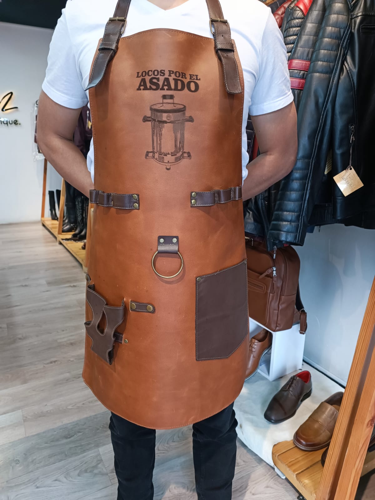 Delantal en cuero, personalizable