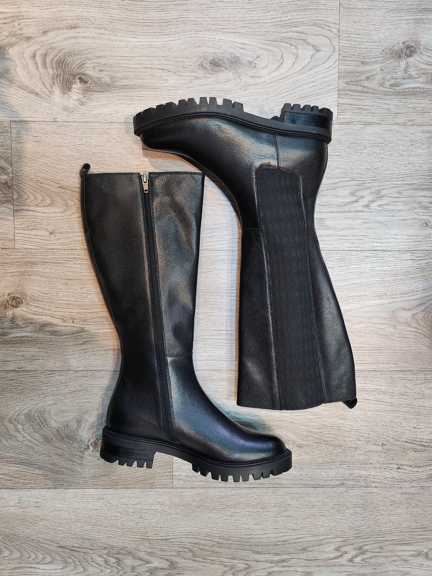 Black boots for women