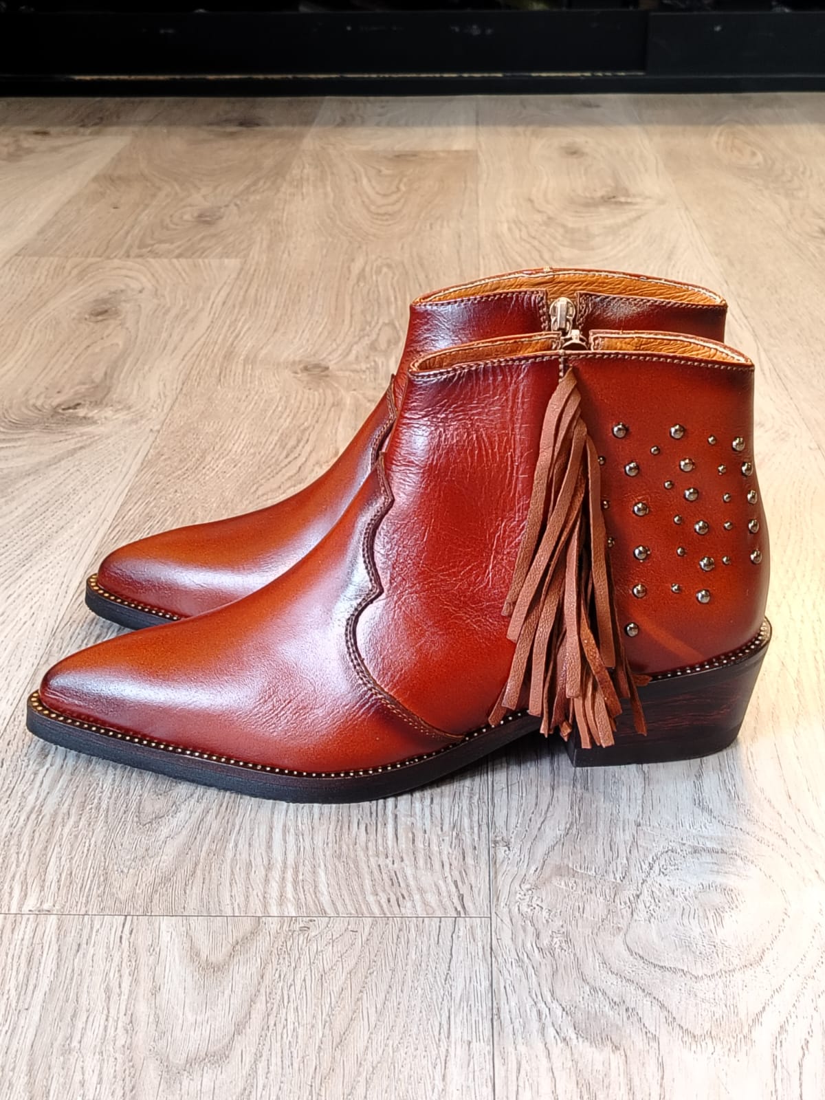 Botin 6533 dama taches