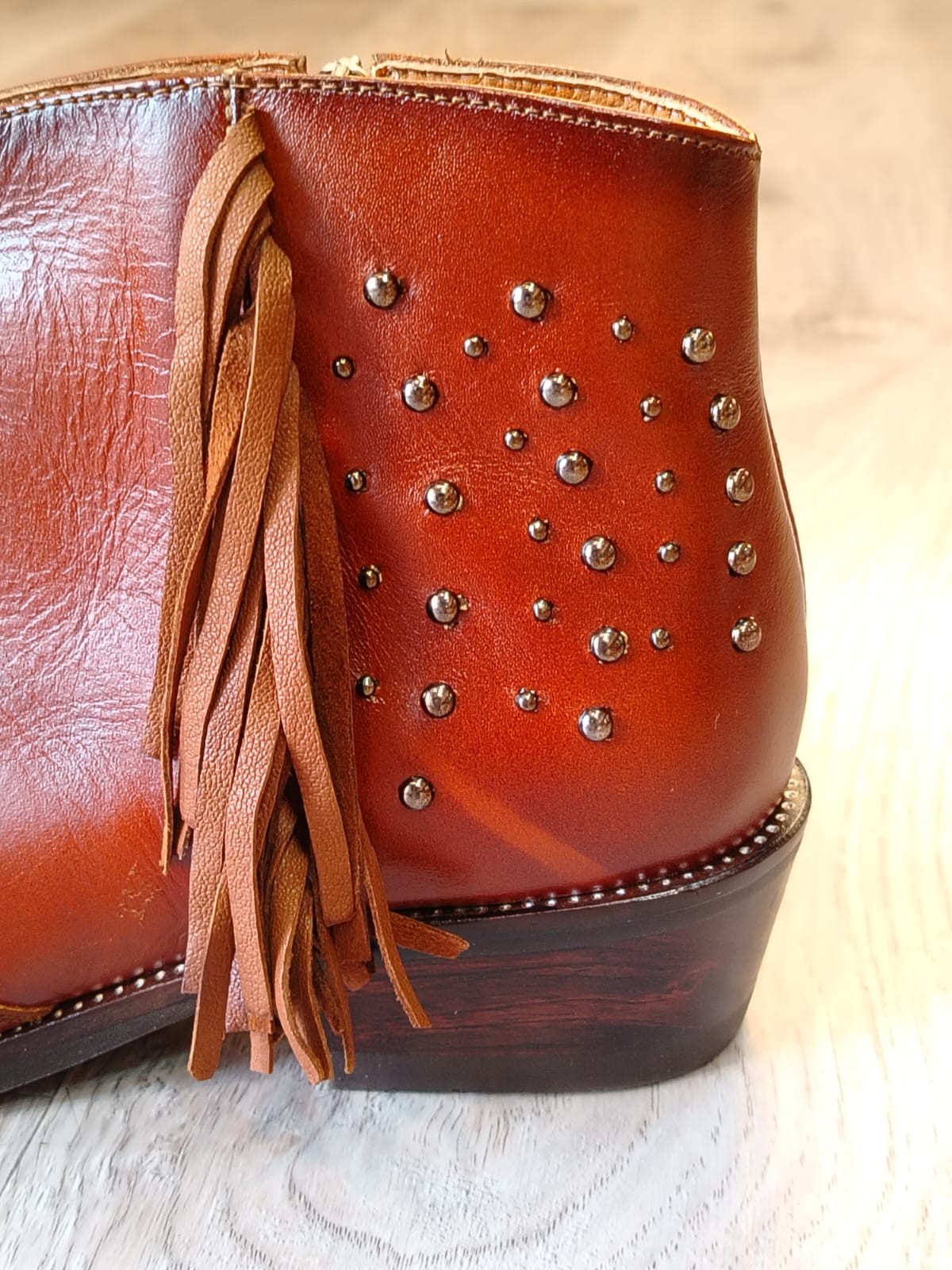Botin 6533 dama taches