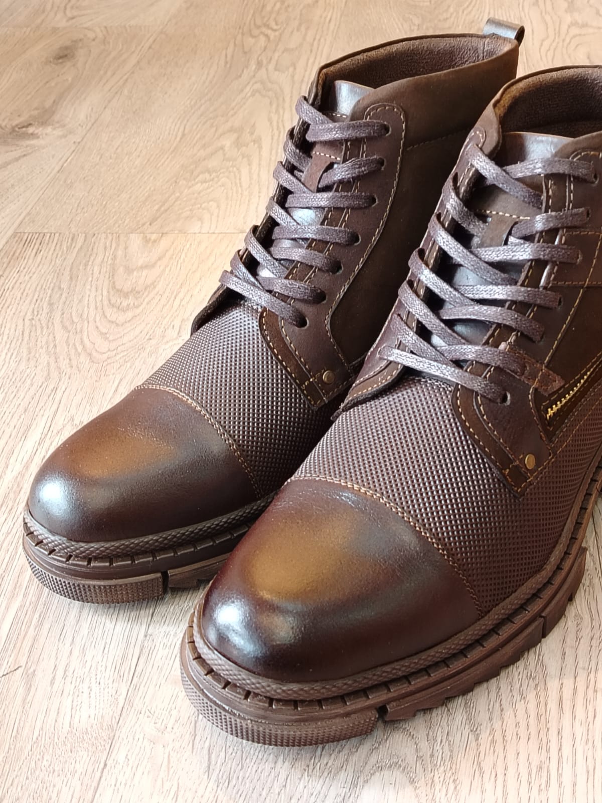 Bota 846 Caballero Cafe