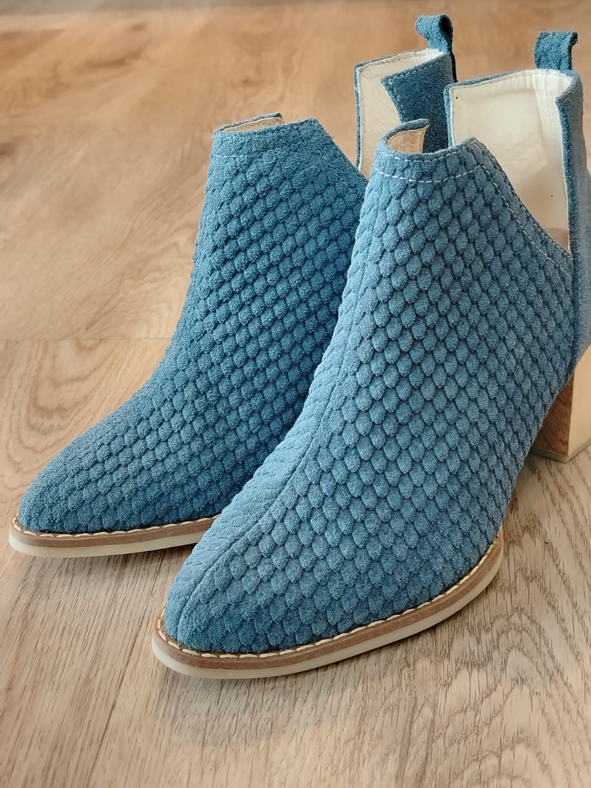 B-16 Botin Dama Azul