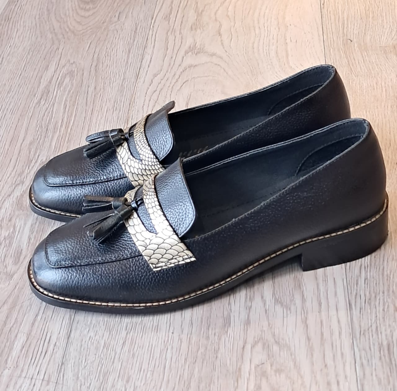 Mocazin 2105 Dama Negro