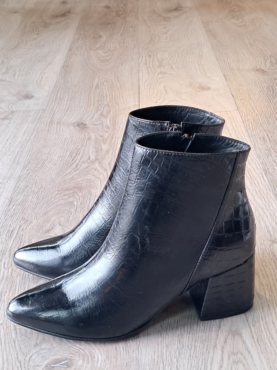 Botin Tiberia Dama